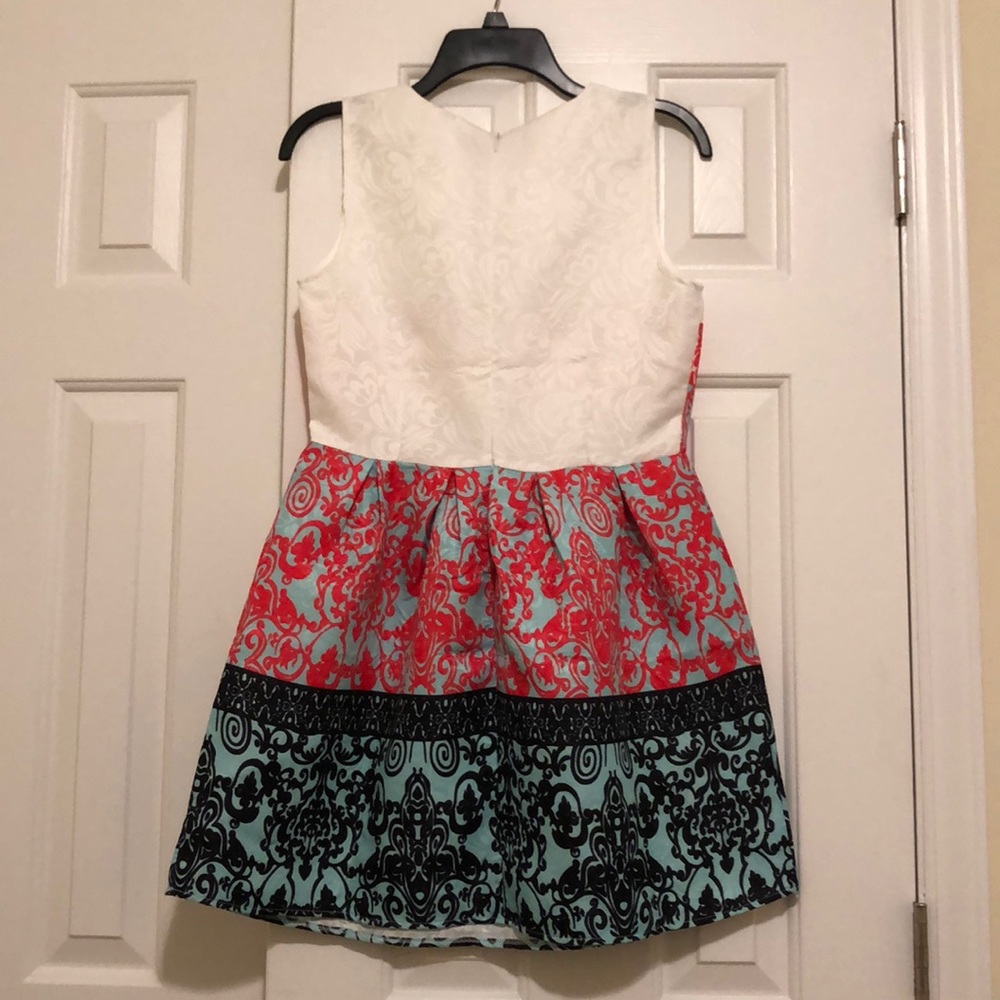 Dress - Picture 2 of 4
